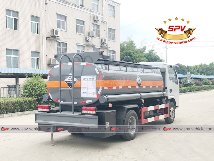 5,000 litres Chemical Liquid Truck Dongfeng - RB